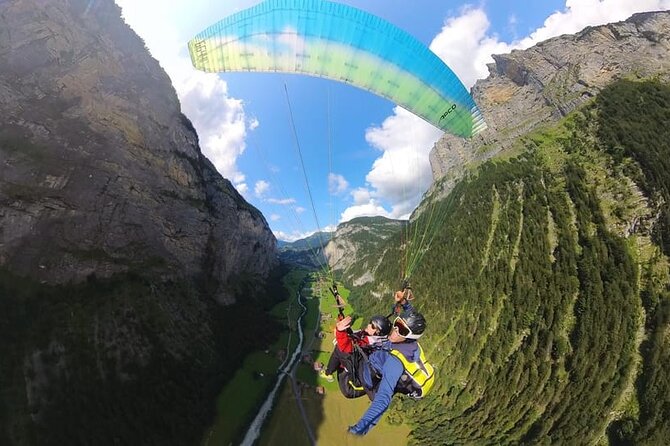 Mürren Lauterbrunnen: Paragliding Panorama Tandem Flights - Mürren: the first major mountain view