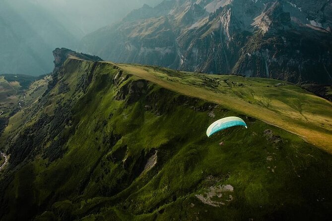 Mürren Lauterbrunnen: Paragliding Panorama Tandem Flights - Gimmelwald and Mürrenbachfall from above