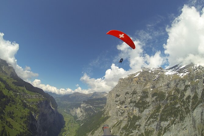 Mürren: Paragliding over the Lauterbrunnen Valley - How Airtime Paragliding Handles First-Timers