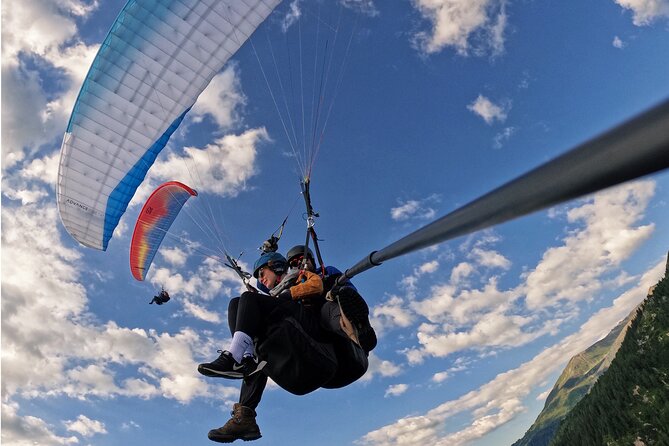 Paragliding Davos Early Bird (Video & Photos Included) - Riding up to Jakobshorn