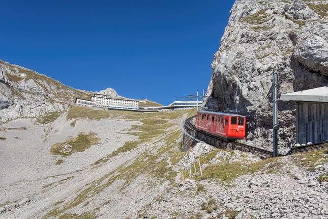 Pilatus Panorama: Exclusive Private Golden Round Trip from Zürich - From Zurich to Lucerne by train