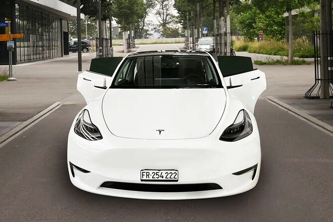 Private Arrival Transfer: from Zurich Airport to Bern City - Vehicle comfort, WiFi, and private service
