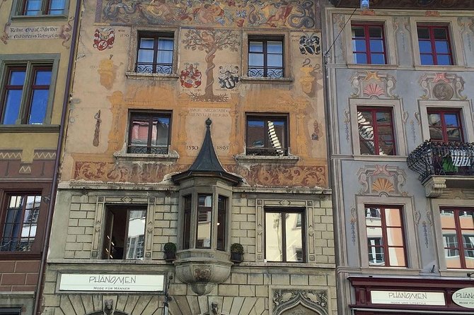 Private Classic Lucerne City Walk - Hirschenplatz and the painted Old Town
