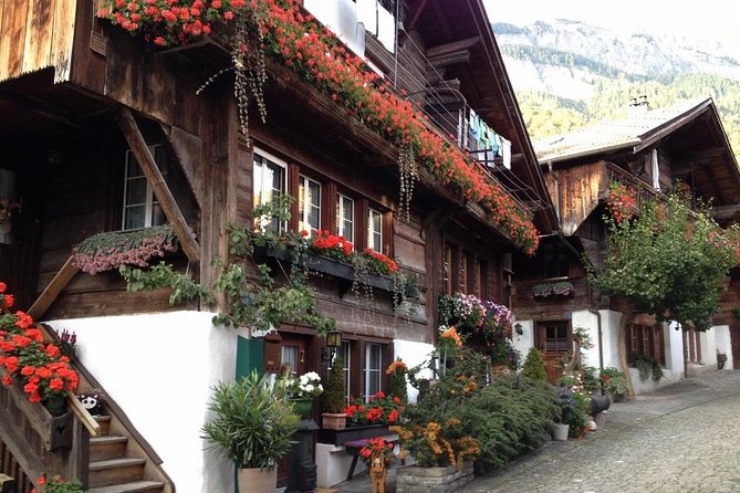 Private Day tour from Interlaken: Lake, Gorge & Waterfall - Why this private Interlaken day is appealing