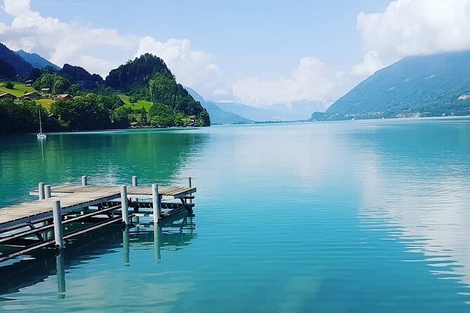 Private Day tour from Interlaken: Lake, Gorge & Waterfall - Iseltwald, a small village with a screen connection