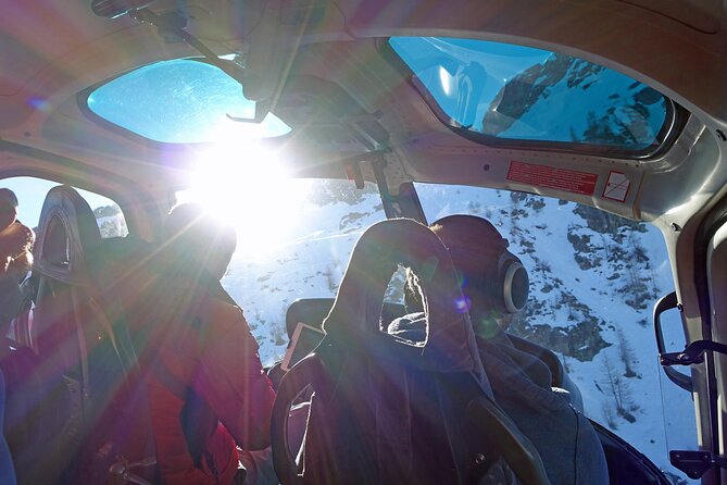 Private helicopter flight to Stockhorn mountain, with view to the Swiss Alps - Stockhorn and the main mountain view