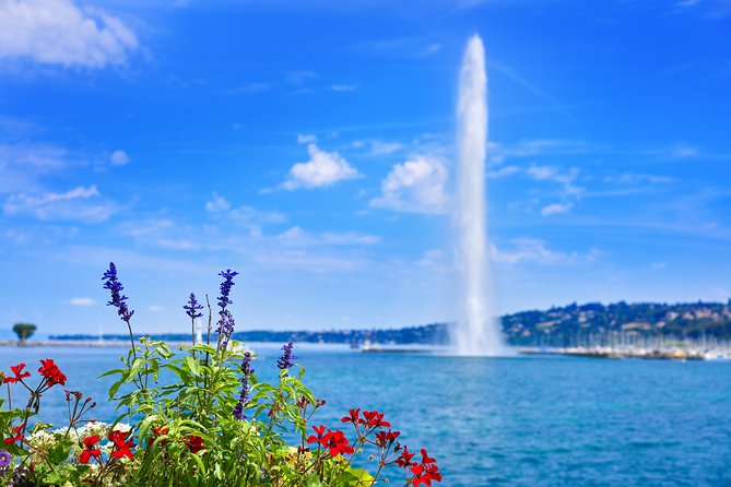 Private Photo Tour LUXE CUSTOM in Geneva - Starting at Geneva’s Flower Clock