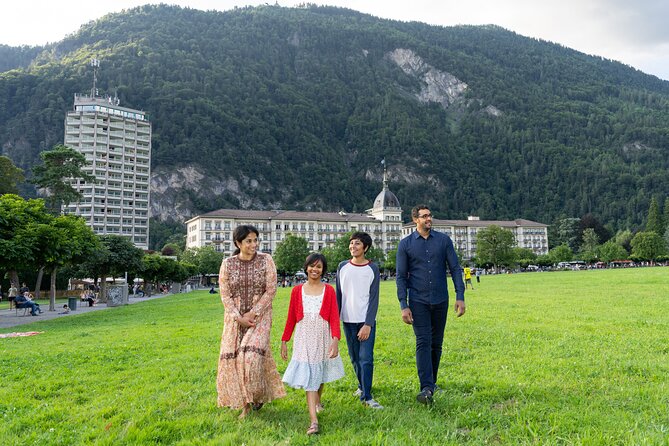 Private Photoshoot in Interlaken and Lake Thun - Timing, meeting point, and practical details