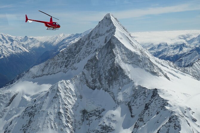 Private Swiss Alps helicopter tour over snow covered mountain peaks and glaciers - What this Swiss Alps flight actually gives you