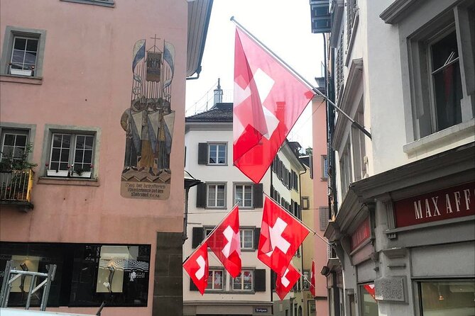 Private Tour around Zurich Old Town - Key points at a glance