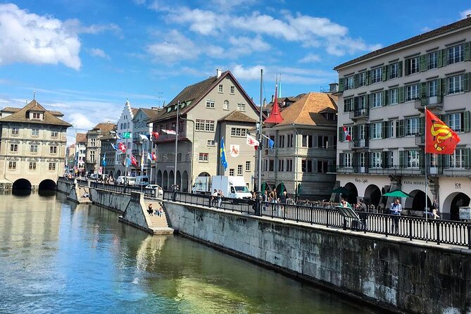 Private Tour around Zurich Old Town - Why this two-hour walk works well on a first day