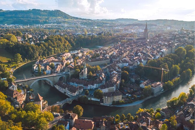 Private Tour to Swiss Capital, Castles & Lakes by Car from Zurich - St. Beatus Caves viewpoint and the Niederhorn backdrop