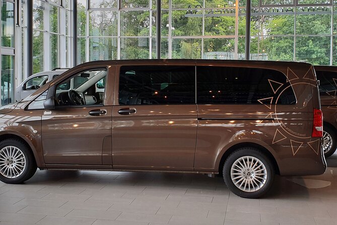 Private Transfer from Grindelwald to Zurich Airport - What the drive is like for the full 2 hours and 10 minutes