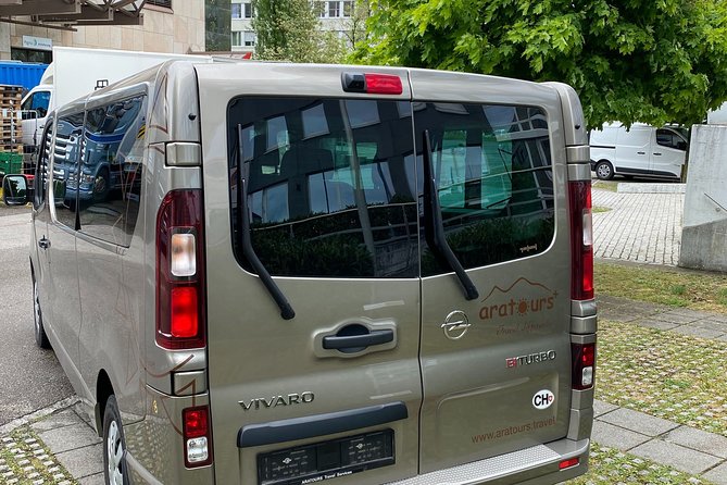 Private transfer from Lucerne to Zurich Airport - Communication before the ride