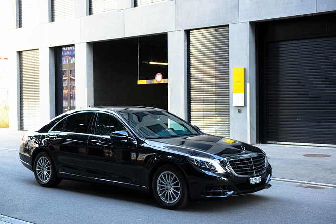 Private Transfer from Sankt-Moritz to Zurich Airport - Luggage, skis, and child seats