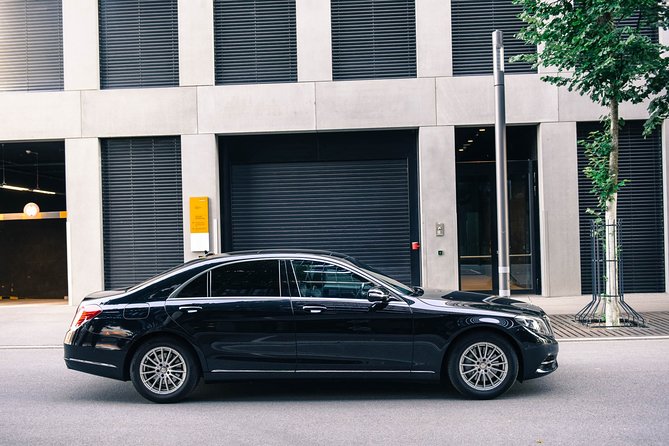 Private Transfer from Sankt-Moritz to Zurich Airport - Comfort features during the ride
