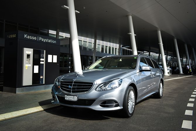 Private transfer from Zurich City to Zurich Airport - Wi-Fi, flight changes, and the 24/7 contact number