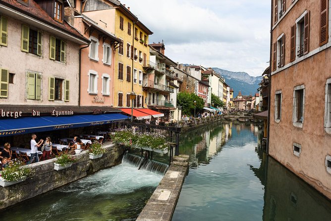 Private Trip from Geneva to Annecy in France - Lunch, local food, and a little free time