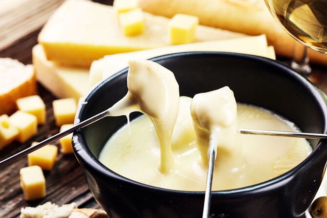 Private Trip from Geneva to Gruyeres: Cheese & Chocolate Tasting - Gruyères village, market, and the optional castle