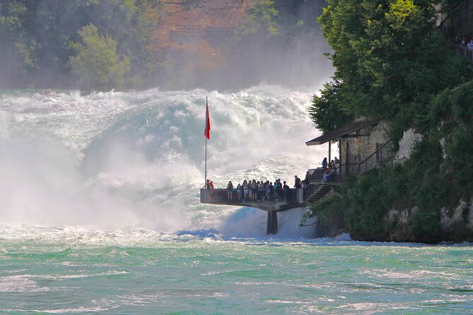 Rhine Falls Coach Tour incl. entry tickets from Zurich - Leaving Zurich for the northern countryside