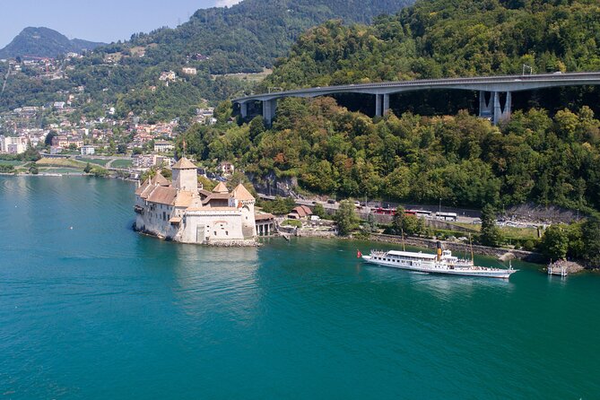 Round trip cruise from Montreux to Chillon - Starting at Montreux’s lakeside pier