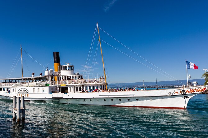 Round trip cruise from Montreux to Chillon - What the onboard experience includes