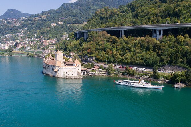 Round trip cruise from Vevey to Chillon - The Belle Epoque boat experience