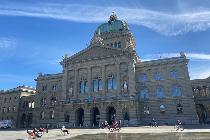 Self-Guided Audio City Tour in Bern - From Nydeggkirche to the bears by the Aare