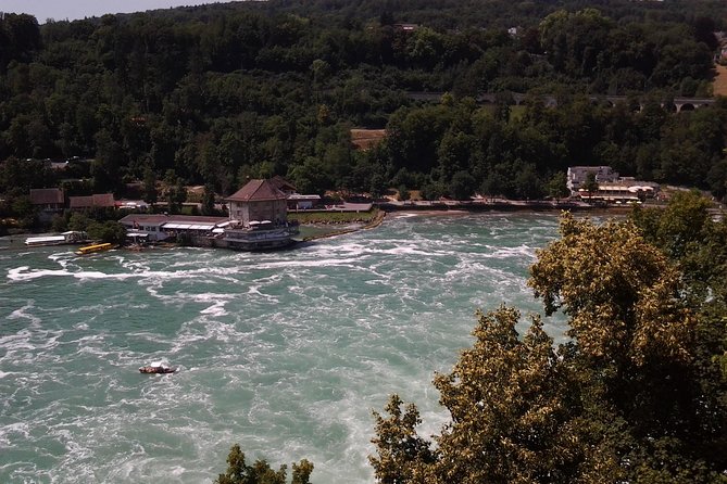 Stein am Rhein and Rhine Waterfalls Day Trip from Zürich - The 35-minute ride to Schloss Laufen