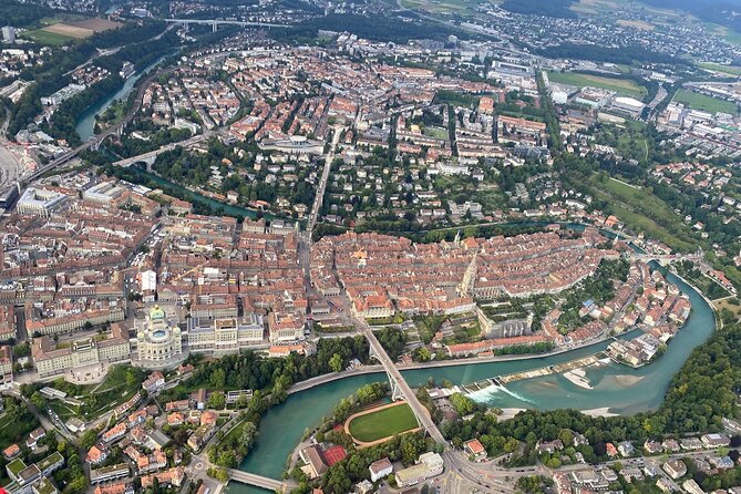 Swiss Capital city helicopter sightseeing tour - the ideal flight to see Berne - Why the private format changes the experience