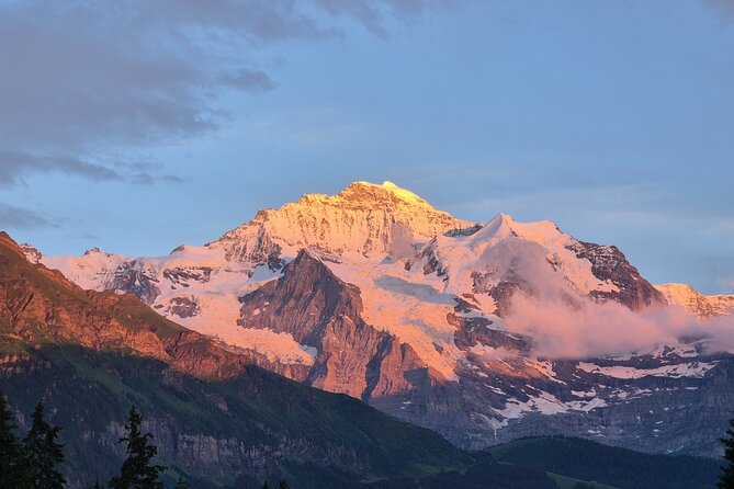 The best Sunset hike with Cheese Fondue - A guide who adds more than directions