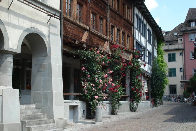 The Great Tour of Zurich by Bus and Boat - Schloss Rapperswil, roses, and the deer park