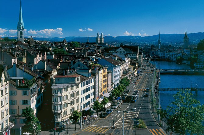 The Great Tour of Zurich by Bus and Boat - The Lake Zurich ferry: beautiful, but not a narrated cruise