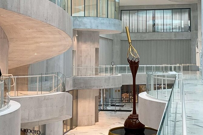 Tour in Lindt Home of Chocolate Museum From Zurich With pickup - What this Zurich chocolate trip really includes