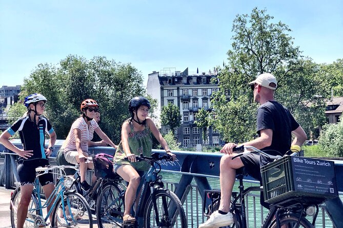 Urban Bike Tour Zurich - District 5, Josefswiese, and Frau Gerolds Garten