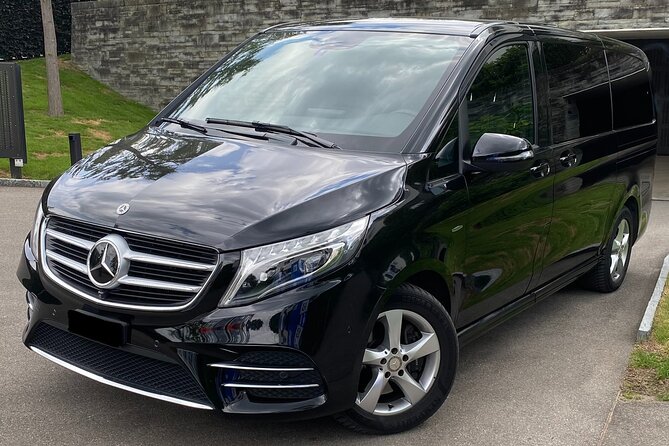 ZRH Zurich Airport to Zurich City Private Transfer–Winter Special - The drive into Zurich and beyond