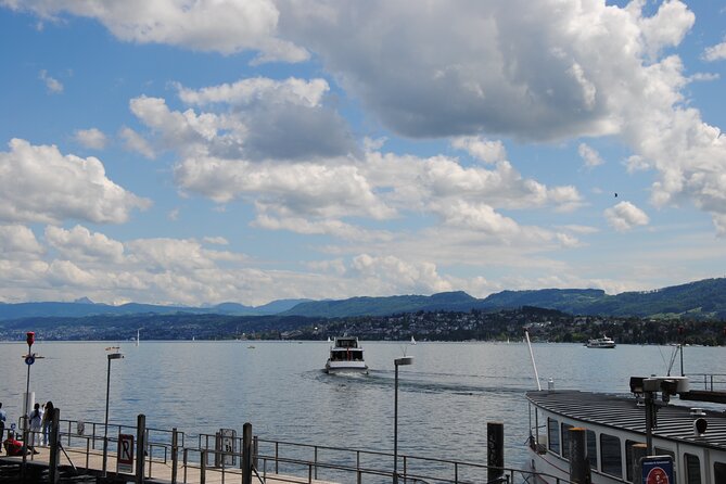 Zurich 360° City Walk Tour Including Hidden Spots - Münsterhof and Fraumünster’s legends