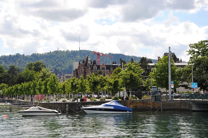 Zurich 360° City Walk Tour Including Hidden Spots - Niederdorf, Cabaret Voltaire, and two locked-away places