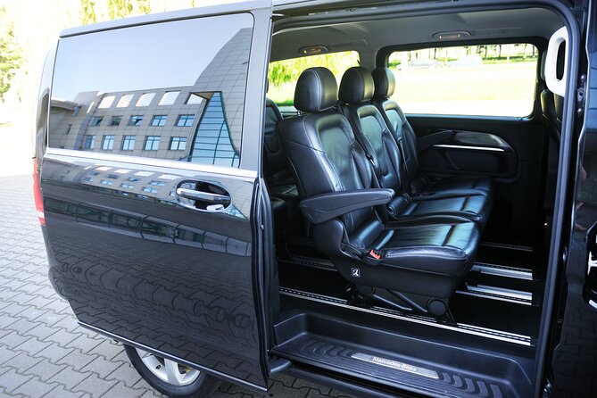 Zurich Airport Stress-Free Private Transfer - Driver service and communication
