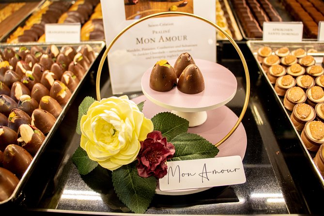 Zurich: Chocolate Tasting and Walking Tour with a Local - The guide can make or break the experience