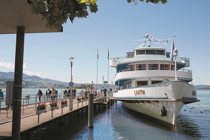 Zurich Highlights with Lake Cruise & Optional FIFA Museum Ticket - Finding Sihlquai Bus Station near Zurich’s main station