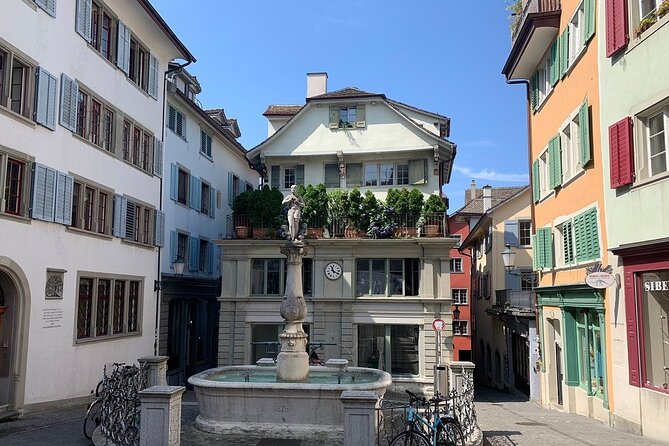 Zurich Old Town Walking Tour - Grossmünster and Zurich’s founding legends