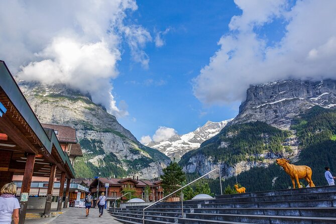 Zurich: Private Daytrip to Swiss Villages(Interlaken-Grindelwald) - Grindelwald and the Eiger, Mönch, and Jungfrau