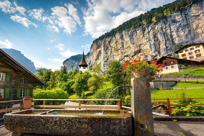 Zurich: Private Daytrip to Swiss Villages(Interlaken-Grindelwald) - Leaving Zurich for the Bernese Oberland