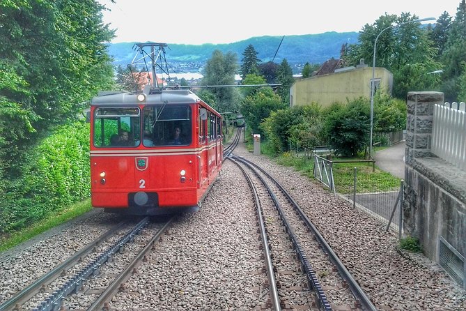 Zürich Private Walking Half-Day Trip with optional Lake Cruise - Niederdorf, Limmatquai, and the city’s everyday pulse
