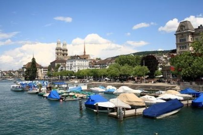 Zurich Small-Group Walking Tour Including a Lake Cruise - Zurich in four hours: key points